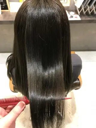 ロング 湯浅  隆のヘアスタイル