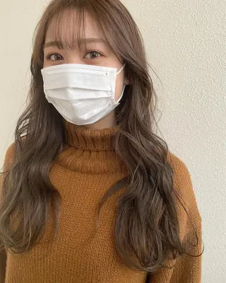 セミロング カラー GiseL アンリのヘアスタイル