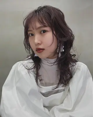 セミロング カラー cyan sayaのヘアスタイル