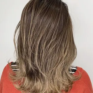 セミロング カラー ヘアアレンジ 指名支持率NO.1 スタイリストのヘアスタイル