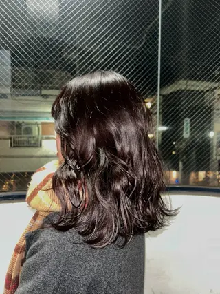 ミディアム あゆり /ハイトーンカラーのヘアスタイル