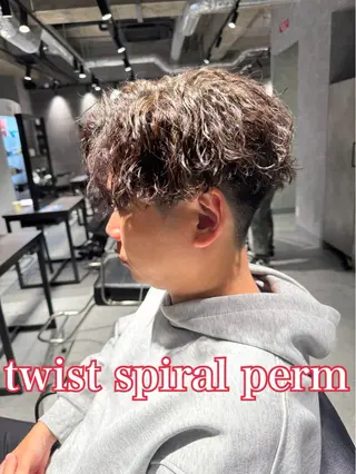 ミディアム Mens  Salon stud.所属・川畑 大地/波巻きパーマのヘアスタイル