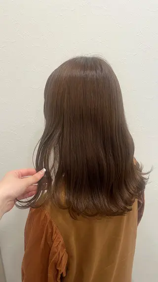 カラー 服部 沙弥佳のヘアスタイル