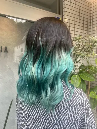 セミロング カラー StellA所属・MIZUKI/町田/ ハイトーンカラーのヘアスタイル