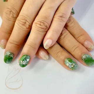 ネイル h. rikaのネイルデザイン