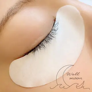 Well moon 🌙岩部のマツエク・マツパデザイン