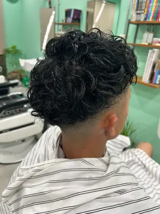 ショート パーマ メンズ 理容ニックニック所属・若園 光のヘアスタイル