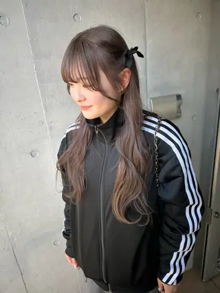 ミディアム カラー ARCANAブリーチ レイヤーカット/原宿のヘアスタイル