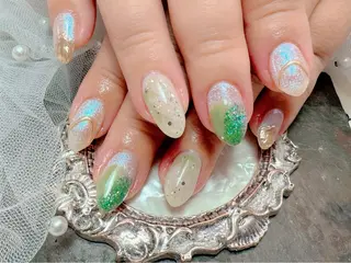 ネイル マジックミラー所属・マジック ミラーのネイルデザイン