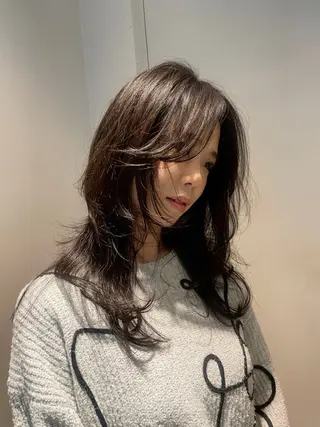 ロング luxe所属・luxe表参道 Aoiのヘアスタイル