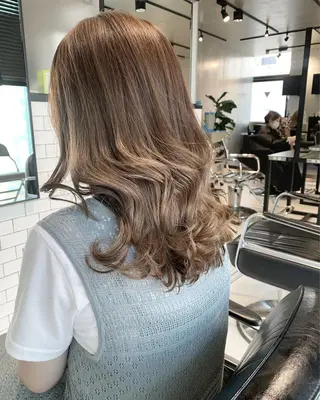 ミディアム カラー 透明感/オリーブ/ グレージュ/YUKAのヘアスタイル