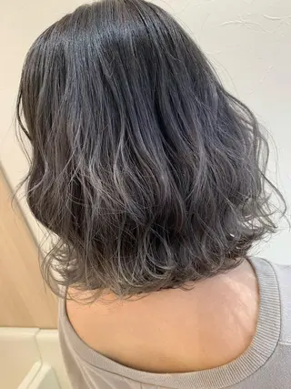 ミディアム カラー 店長ハイトーンカラー 柞山史奈のヘアスタイル