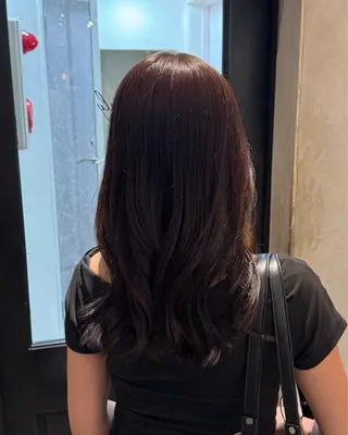 セミロング ボブ/顔まわりレイヤ ー/新宿/KOKIのヘアスタイル