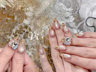 ネイル ✨Nailsalon Vi+✨のネイルデザイン