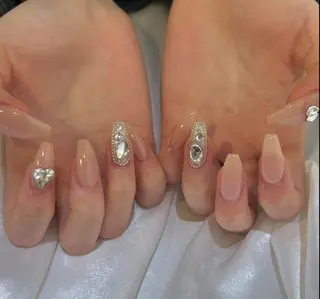 ネイル Chisa Nail Studio所属・リ リのネイルデザイン