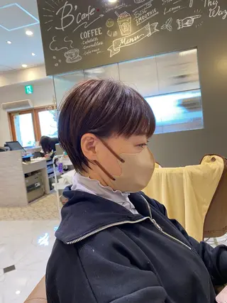 ショート カラー 坂井 茅聖のヘアスタイル