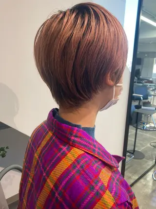 ショート カラー 佐伯 和佳のヘアスタイル