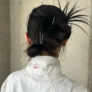 ロング カラー ヘアアレンジ anna 韓国レイヤ ー/ ハッシュカットのヘアスタイル