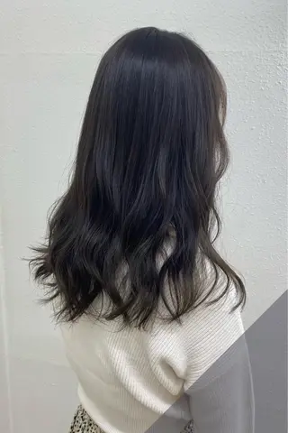 ロング カラー 菊地 紗矢のヘアスタイル