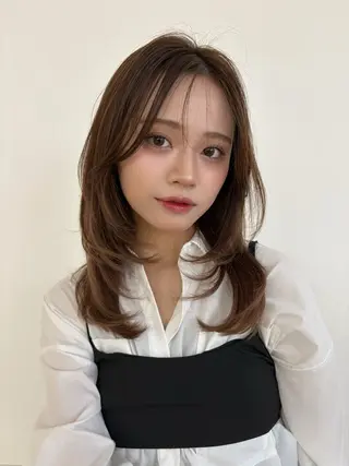 セミロング カラー 🎀優姫 🎀  韓国レイヤーのヘアスタイル