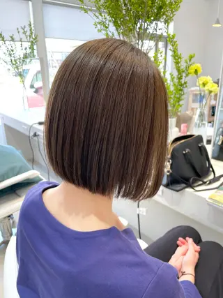 ミディアム un【アン】所属・【un】 MANAのヘアスタイル