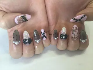 ネイル 💎🐰 saki. m 🐰💎のネイルデザイン