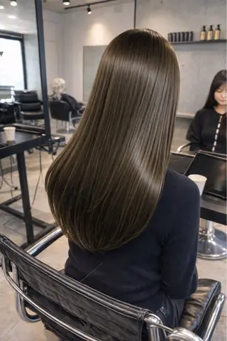 ロング カラー パーマ ヘアアレンジ 透明感/オリーブ/ グレージュ/YUKAのヘアスタイル