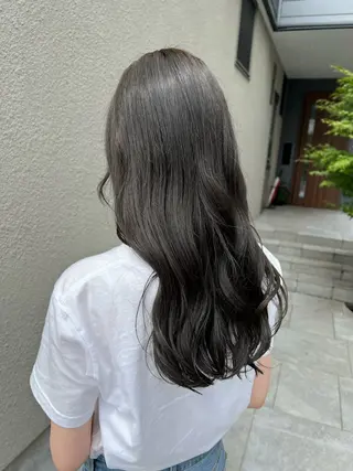 ロング カラー LEBEN所属・今田 飛奈のヘアスタイル