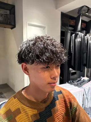 ショート パーマ FREAK BARBER SHOP河原町三条店所属・藤田 虎大朗のヘアスタイル