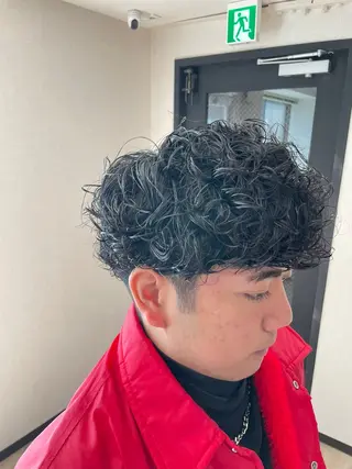 ショート パーマ メンズ emo.92co 🌱山本翔太のヘアスタイル