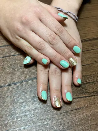 ネイル HENRIETTA NAILSALONのネイルデザイン