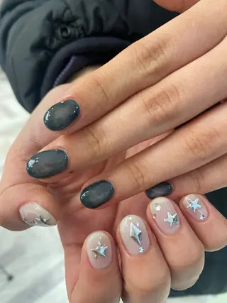 ネイル カンナ【Y2Kネイル /コーンロウ】のネイルデザイン