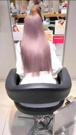 ロング カラー パーマ ヘアアレンジ メンズ キッズ ネイル マツエク・マツパ LINDOTOKYO梅田所属・酸性ストレート 髪質改善大槻勇樹のヘアスタイル
