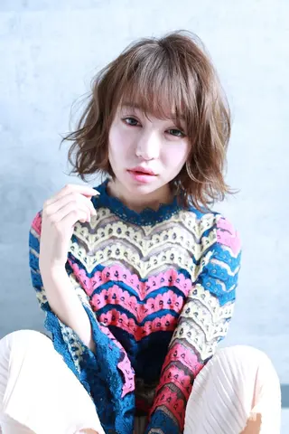 ミディアム 指名支持率NO.1 スタイリストのヘアスタイル