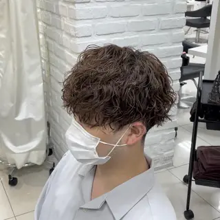 ショート パーマ メンズ フェザーパーマ職人 🪶ryosukeのヘアスタイル