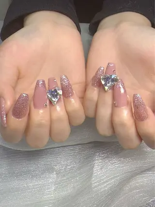 ネイル Chiara チップ長さ出しのネイルデザイン