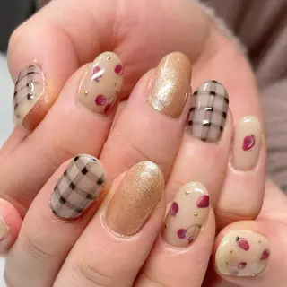 ネイル 東 千夏のネイルデザイン