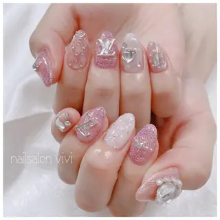 ネイル ＶＩＶＩ nailsalonのネイルデザイン