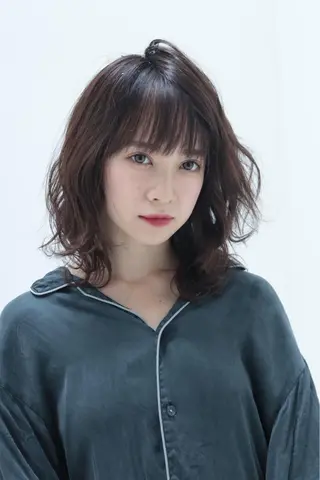 セミロング パーマ しが りょーたのヘアスタイル