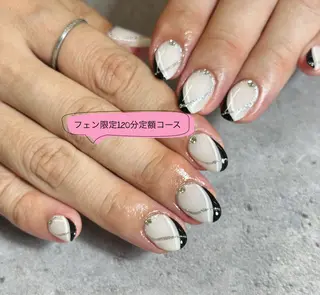 ネイル 7LOOKS フェンのネイルデザイン