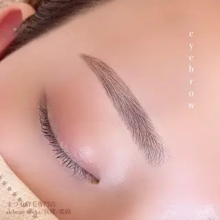アイブロウ alchemy workzの眉毛・アイブロウイメージ