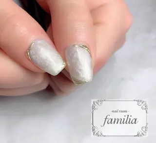 ネイル -nailroom- familiaのネイルデザイン