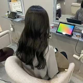 ロング 池田 優那のヘアスタイル