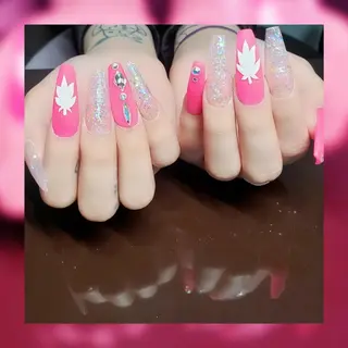 ネイル セミロング クロキ 。のネイルデザイン