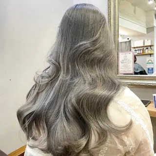 セミロング カラー SALOWIN 新宿三丁目EAST所属・韓国レイヤー🇰🇷 layercut✂️のヘアスタイル