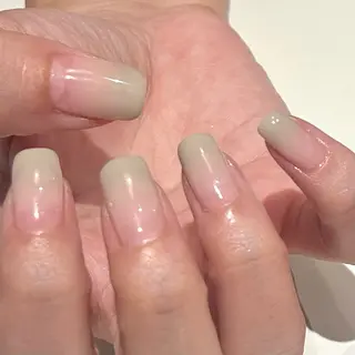 ネイル 坂口 莉愛のネイルデザイン