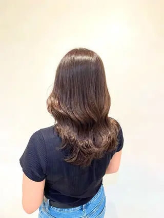 ロング レイヤーカット/ 透明感カラー/カナのヘアスタイル