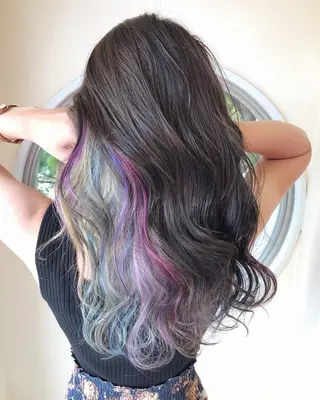 ロング カラー 上霜 菜月のヘアスタイル