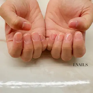 ネイル アイネイルズ所属・早川 梓のネイルデザイン