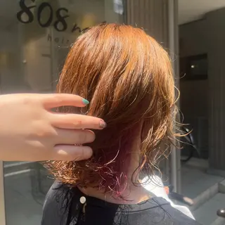 カラー 荒井 茉凜のヘアスタイル